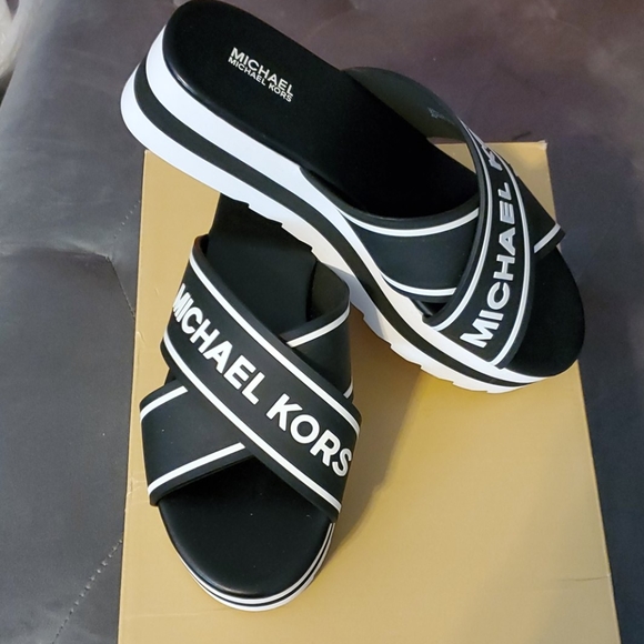 MICHAEL Michael Kors Shoes - Michael Kors Demi Sport Sandal Size 8 NWOT